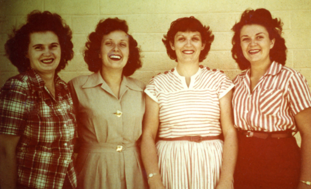 Lillie, Dorothy, Dahrl, and Eyvonne Lillywhite